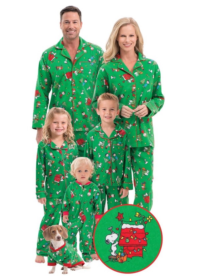 Christmas Pajamas for the Whole Family - christmastimetreasures.com